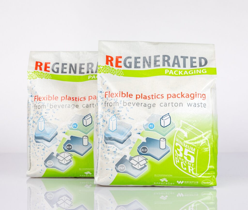 Verpackungs-Prototyp der Saperatec, z. T. aus Getränkekarton-Material